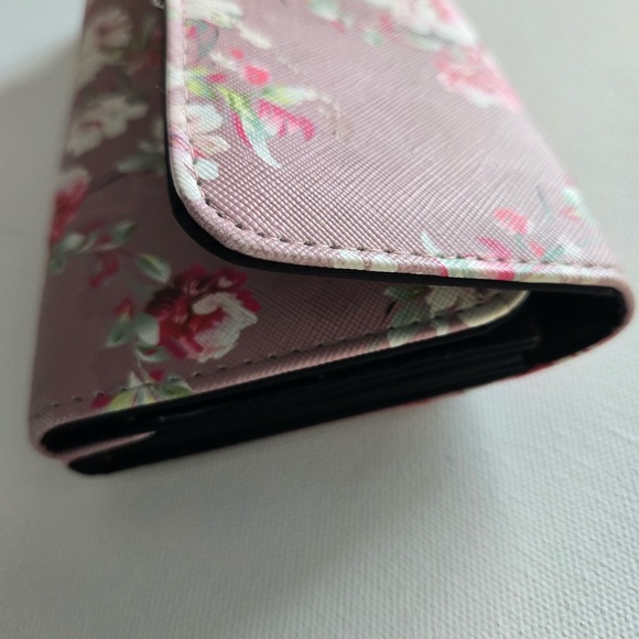 Tahari Pink Floral Print Wallet Clutch Snap Closure Saffiano Style - Picture 7 of 9